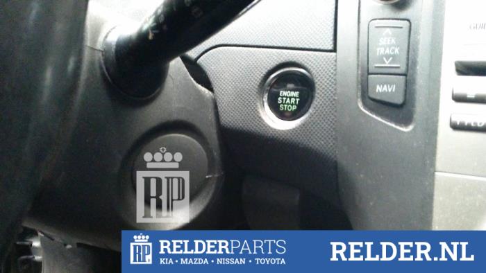 Used Engine management computer Toyota Yaris II (P9) 1.3 16V VVT-i Price € 90,00 Margin scheme offered by Relder Parts B.V.