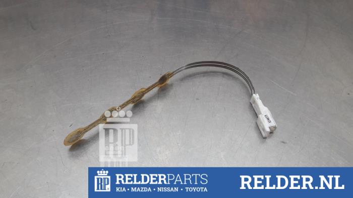 Begagnade Sätessensor, vänster Toyota Verso S 1.33 16V Dual VVT-I Pris € 45,00 Marginaltabell erbjuds av Relder Parts B.V.