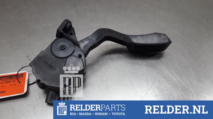 Begagnade Gaspedalsensor Toyota Yaris II (P9) 1.0 12V VVT-i Pris € 45,00 Marginaltabell erbjuds av Relder Parts B.V.