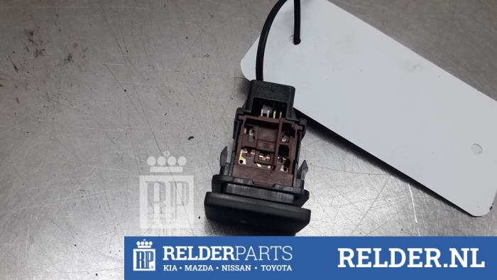 Usagé Divers Toyota RAV4 (A3) 2.0 16V Valvematic 4x2 Prix € 23,00 Règlement à la marge proposé par Relder Parts B.V.