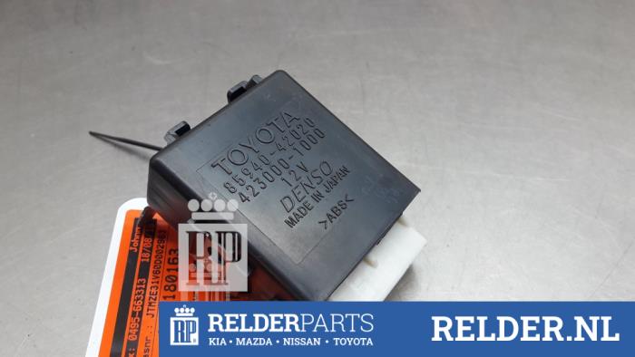 Usagé Ordinateur divers Toyota RAV4 (A3) 2.0 16V Valvematic 4x2 Prix € 23,00 Règlement à la marge proposé par Relder Parts B.V.