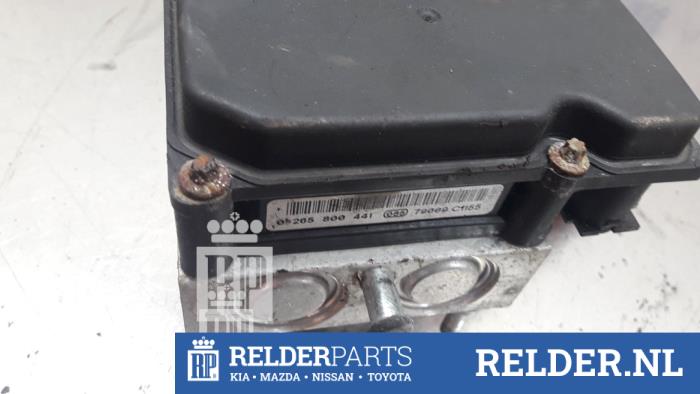 Begagnade ABS-dator Toyota Aygo (B10) 1.0 12V VVT-i Pris € 35,00 Marginaltabell erbjuds av Relder Parts B.V.