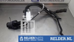 Używane Rurka do napelniania zbiornika paliwa Toyota C-HR (X1,X5) 1.8 16V Hybrid Cena € 50,00 Procedura marży oferowane przez Relder Parts B.V.