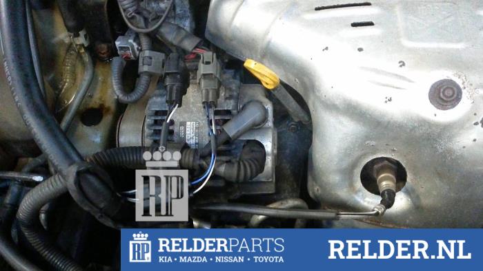 Gebrauchte Dynamo Toyota Avensis (T22) 2.0 16V VVT-i D-4 Preis € 32,00 Margenregelung angeboten von Relder Parts B.V.