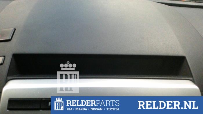Begagnade Innerdisplay Mazda 5 (CR19) 1.8i 16V Pris € 45,00 Marginaltabell erbjuds av Relder Parts B.V.