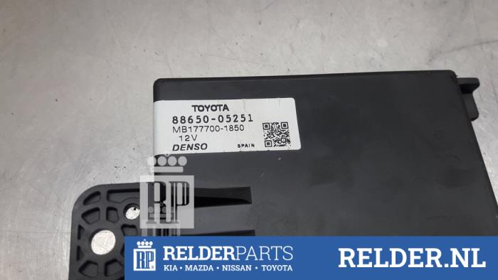 Usagé Ordinateur refroidisseur Toyota Avensis Wagon (T27) 2.0 16V D-4D-F Prix € 45,00 Règlement à la marge proposé par Relder Parts B.V.
