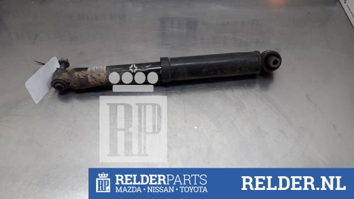 Rear shock absorber, right from a Nissan Qashqai (J11) 1.5 dCi DPF 2015