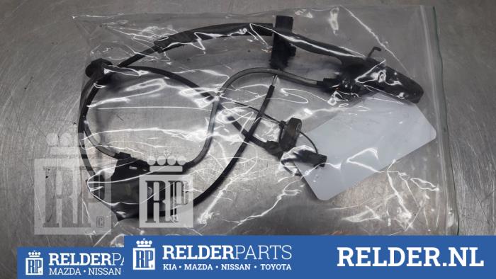 Begagnade ABS-sensor Toyota Prius Plus (ZVW4) 1.8 16V Pris € 45,00 Marginaltabell erbjuds av Relder Parts B.V.
