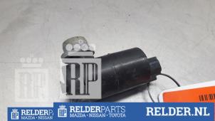 Used Rear screen washer pump Toyota Auris (E15) 1.4 D-4D-F 16V Price € 15,00 Margin scheme offered by Relder Parts B.V.