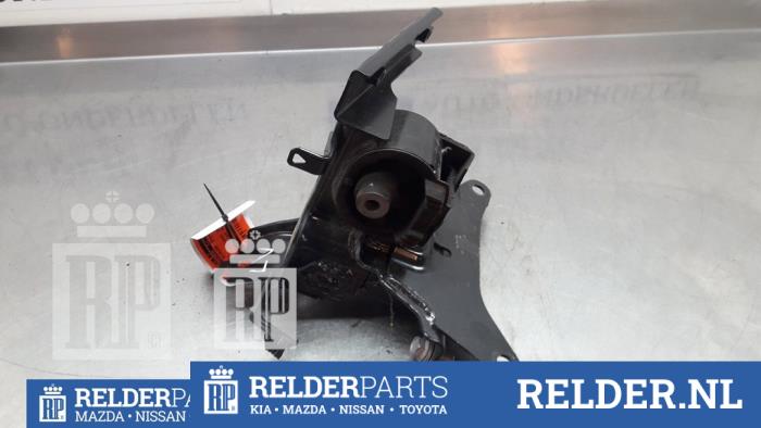 Used Engine mount Toyota Yaris III (P13) 1.5 16V Hybrid Price € 30,00 Margin scheme offered by Relder Parts B.V.