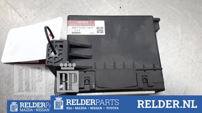 Usagé Ordinateur divers Toyota Auris (E15) 1.6 Dual VVT-i 16V Prix € 45,00 Règlement à la marge proposé par Relder Parts B.V.