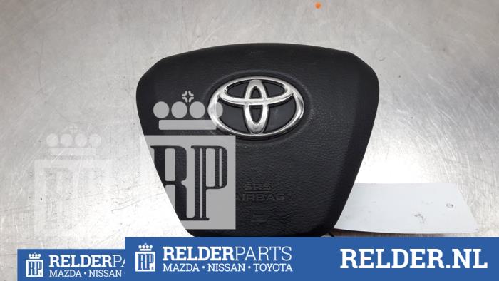 Left airbag (steering wheel) from a Toyota Avensis (T27) 2.0 16V D-4D-F 2014