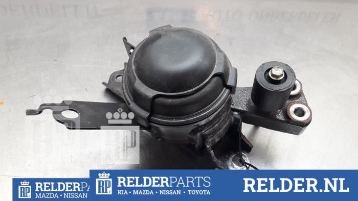 Used Engine mount Toyota Yaris III (P13) 1.5 16V Hybrid Price € 30,00 Margin scheme offered by Relder Parts B.V.