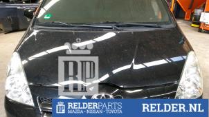 Usagé Capot Toyota Corolla Verso (R10/11) 1.8 16V VVT-i Prix € 60,00 Règlement à la marge proposé par Relder Parts B.V.