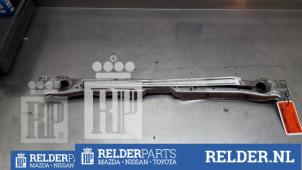Usagé Plaque de serrure avant Toyota RAV4 (A2) 1.8 16V VVT-i 4x2 Prix sur demande proposé par Relder Parts B.V.