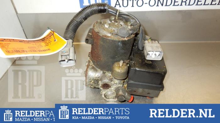 Używane Pompa ABS Toyota RAV4 (A1) 2.0i,SR 16V 4x4 Cena € 68,00 Procedura marży oferowane przez Relder Parts B.V.