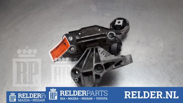 Used Engine mount Nissan Qashqai (J10) 1.5 dCi Price € 45,00 Margin scheme offered by Relder Parts B.V.