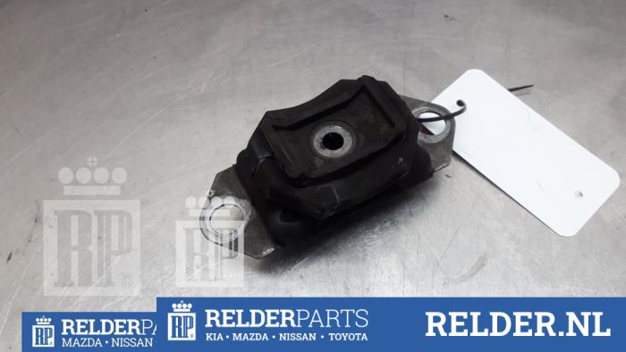 Used Engine mount Nissan Qashqai (J10) 1.5 dCi Price € 23,00 Margin scheme offered by Relder Parts B.V.
