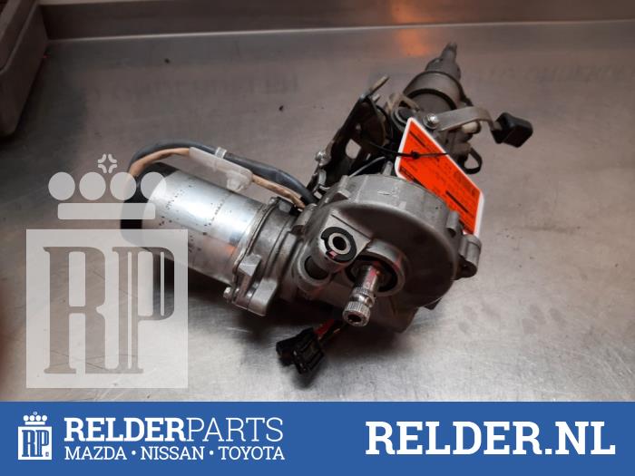 Electric power steering unit from a Toyota Yaris III (P13) 1.5 16V Hybrid 2015