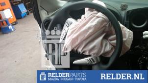 Used Steering wheel Nissan Note (E12) 1.2 68 Price € 90,00 Margin scheme offered by Relder Parts B.V.