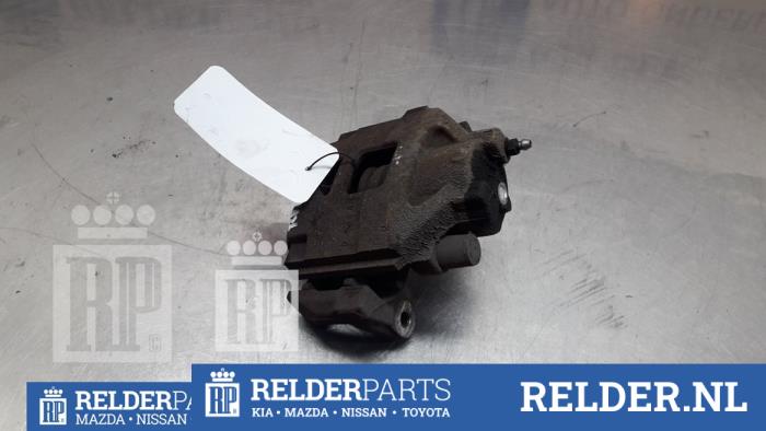 Gebrauchte Bremszange rechts vorne Toyota Yaris II (P9) 1.4 D-4D Preis € 30,00 Margenregelung angeboten von Relder Parts B.V.