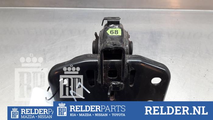 Used Engine mount Toyota Auris Touring Sports (E18) 1.8 16V Hybrid Price € 30,00 Margin scheme offered by Relder Parts B.V.