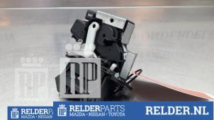 Używane Mechanizm zamka tylnej klapy Mazda 2 (DE) 1.4 CDVi 16V Cena € 25,00 Procedura marży oferowane przez Relder Parts B.V.