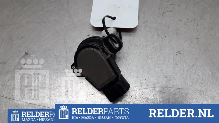 Begagnade Gaspedalsensor Toyota Avensis Wagon (T25/B1E) 2.2 D-4D 16V D-CAT Pris € 45,00 Marginaltabell erbjuds av Relder Parts B.V.