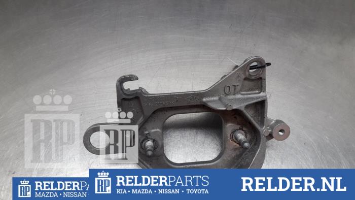 Usagé Support moteur Nissan Qashqai (J11) 1.6 DIG-T 163 16V Prix € 45,00 Règlement à la marge proposé par Relder Parts B.V.