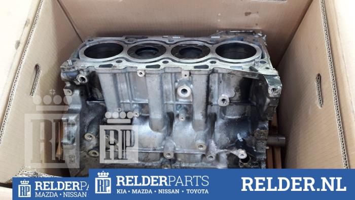 Used Engine crankcase Toyota Avensis (T25/B1D) 2.2 D-4D 16V Price on request offered by Relder Parts B.V.