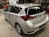 Insertion ceinture de sécurité avant gauche d'un Toyota Auris (E18) 1.6 Dual VVT-i 16V 2017