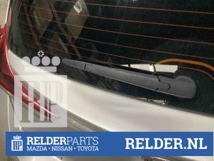 Used Rear wiper arm Toyota Auris (E18) 1.6 Dual VVT-i 16V Price € 35,00 Margin scheme offered by Relder Parts B.V.