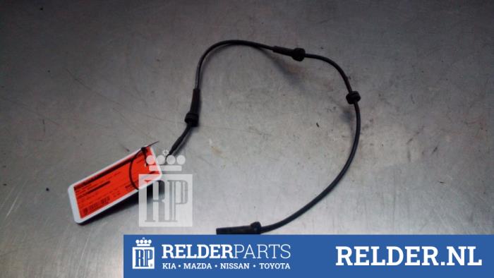 Begagnade ABS-sensor Nissan Qashqai (J11) 1.3 DIG-T 160 16V Pris € 25,00 Marginaltabell erbjuds av Relder Parts B.V.