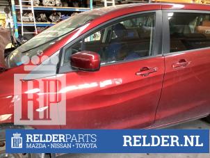 Gebrauchte Tür 4-türig links vorne Mazda 5 (CWA9) 2.0i 16V Preis € 225,00 Margenregelung angeboten von Relder Parts B.V.