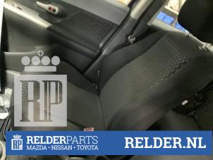 Używane Fotel prawy Toyota Urban Cruiser 1.33 Dual VVT-I 16V 2WD Cena € 75,00 Procedura marży oferowane przez Relder Parts B.V.