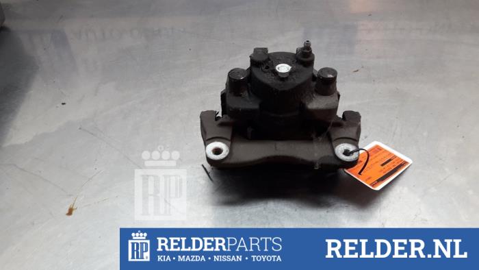 Gebrauchte Bremszange rechts vorne Toyota Yaris III (P13) 1.5 16V Hybrid Preis € 25,00 Margenregelung angeboten von Relder Parts B.V.