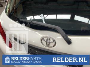 Gebrauchte Scheibenwischerarm hinten Toyota Yaris III (P13) 1.0 12V VVT-i Preis € 15,00 Margenregelung angeboten von Relder Parts B.V.