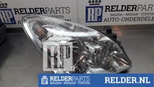 Used Headlight, right Toyota Corolla Verso (R10/11) 2.2 D-4D 16V Price € 100,00 Margin scheme offered by Relder Parts B.V.