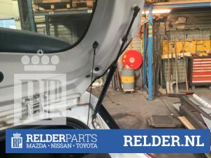 Gebrauchte Set Gasdämpfer Heckklappe Nissan Micra (K14) 1.0 IG-T 100 Preis € 20,00 Margenregelung angeboten von Relder Parts B.V.