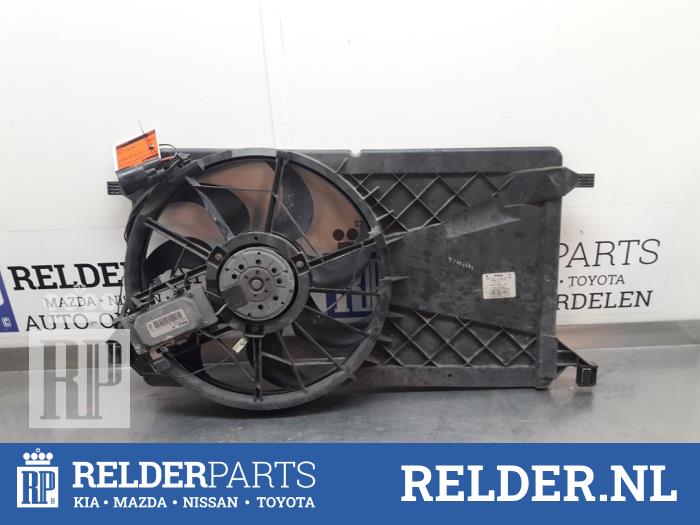 Używane Wentylator Mazda 3 Sport (BK) 2.0i 16V Cena € 45,00 Procedura marży oferowane przez Relder Parts B.V.