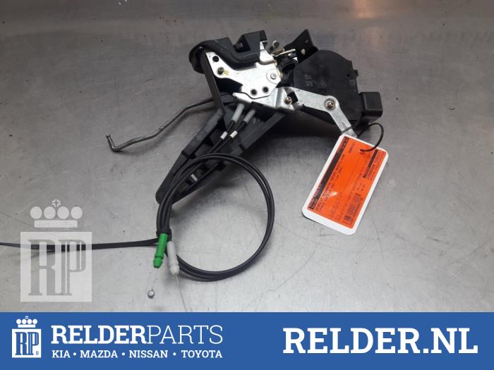 Front door lock mechanism 4door, right Toyota Corolla Verso 1.6 16V
