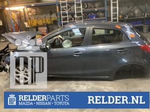 Gebrauchte Sicherheitsgurt Schließe links hinten Mazda 2 (DE) 1.3 16V S-VT Preis € 15,00 Margenregelung angeboten von Relder Parts B.V.