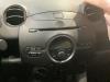 Radio CD player from a Mazda 2 (DE) 1.3 16V S-VT 2008