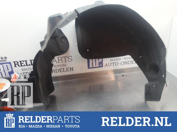 Usados Protector interno Nissan Micra (K14) 1.0 IG-T 100 Precio € 35,00 Norma de margen ofrecido por Relder Parts B.V.