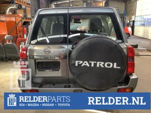 Luftmengenmesser van een Nissan Patrol GR (Y61) 3.0 GR Di Turbo 16V 2009