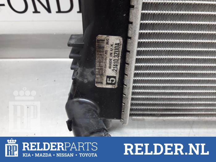 Radiator from a Nissan Juke (F15) 1.2 DIG-T 16V 2018