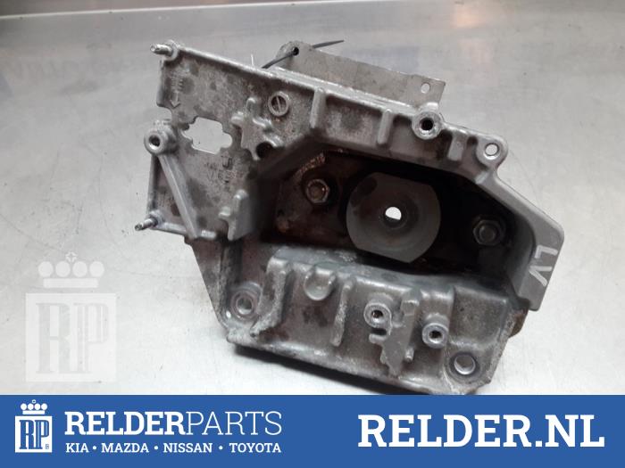 Used Engine mount Nissan Juke (F15) 1.2 DIG-T 16V Price € 35,00 Margin scheme offered by Relder Parts B.V.