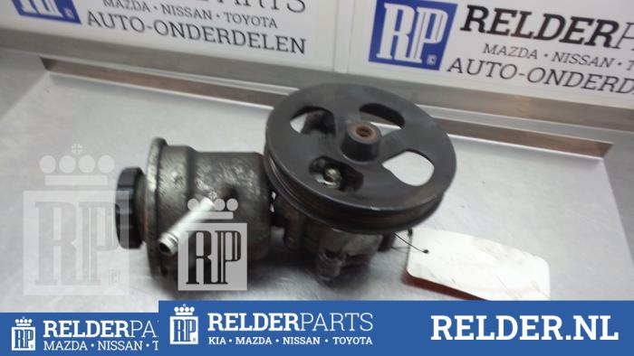 Usagé Pompe direction assistée Nissan Vanette (C23) 2.3 D E/Cargo Prix € 45,00 Règlement à la marge proposé par Relder Parts B.V.