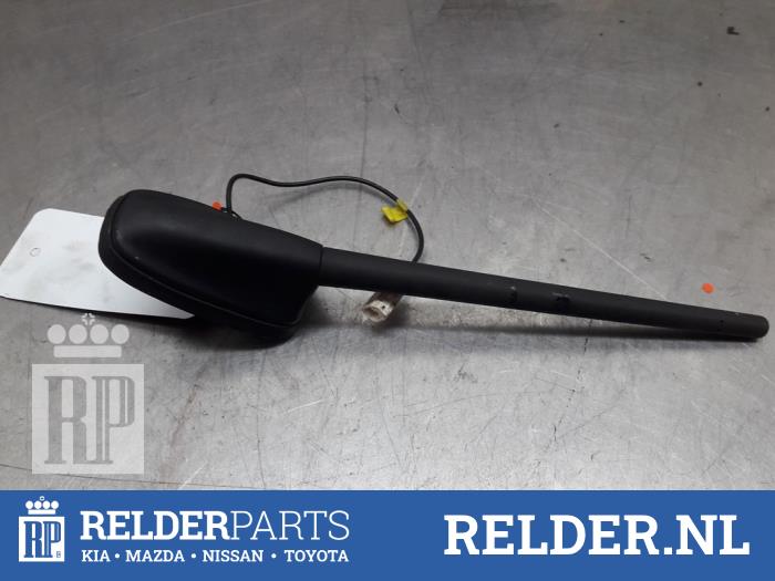 Używane Antena Toyota ProAce 1.6 D-4D 115 16V Cena € 40,00 Procedura marży oferowane przez Relder Parts B.V.