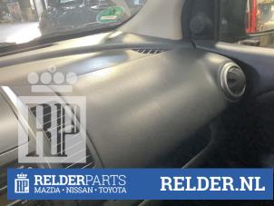Usagé Airbag droite (tableau de bord) Nissan Note (E11) 1.6 16V Prix € 50,00 Règlement à la marge proposé par Relder Parts B.V.